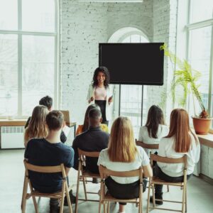 مهارات التقديم والعرض والتحدث